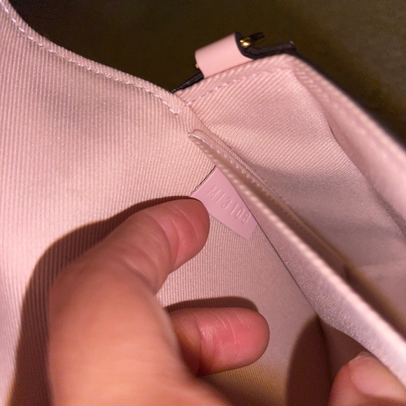 SOLD❗️Authentic Louis Vuitton felicie ❗️❗️ - Picture 6 of 10